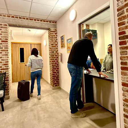 Auberge De Jeunesse Des Francas Du Pas-De-Calais - Arras