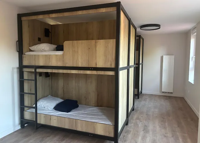 Auberge De Jeunesse Des Francas Du Pas-De-Calais - Arras Hostel *